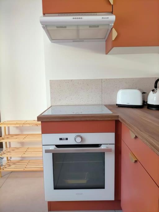 "Le Boheme", Logement Cosy, Au Calme Vertrieu Esterno foto
